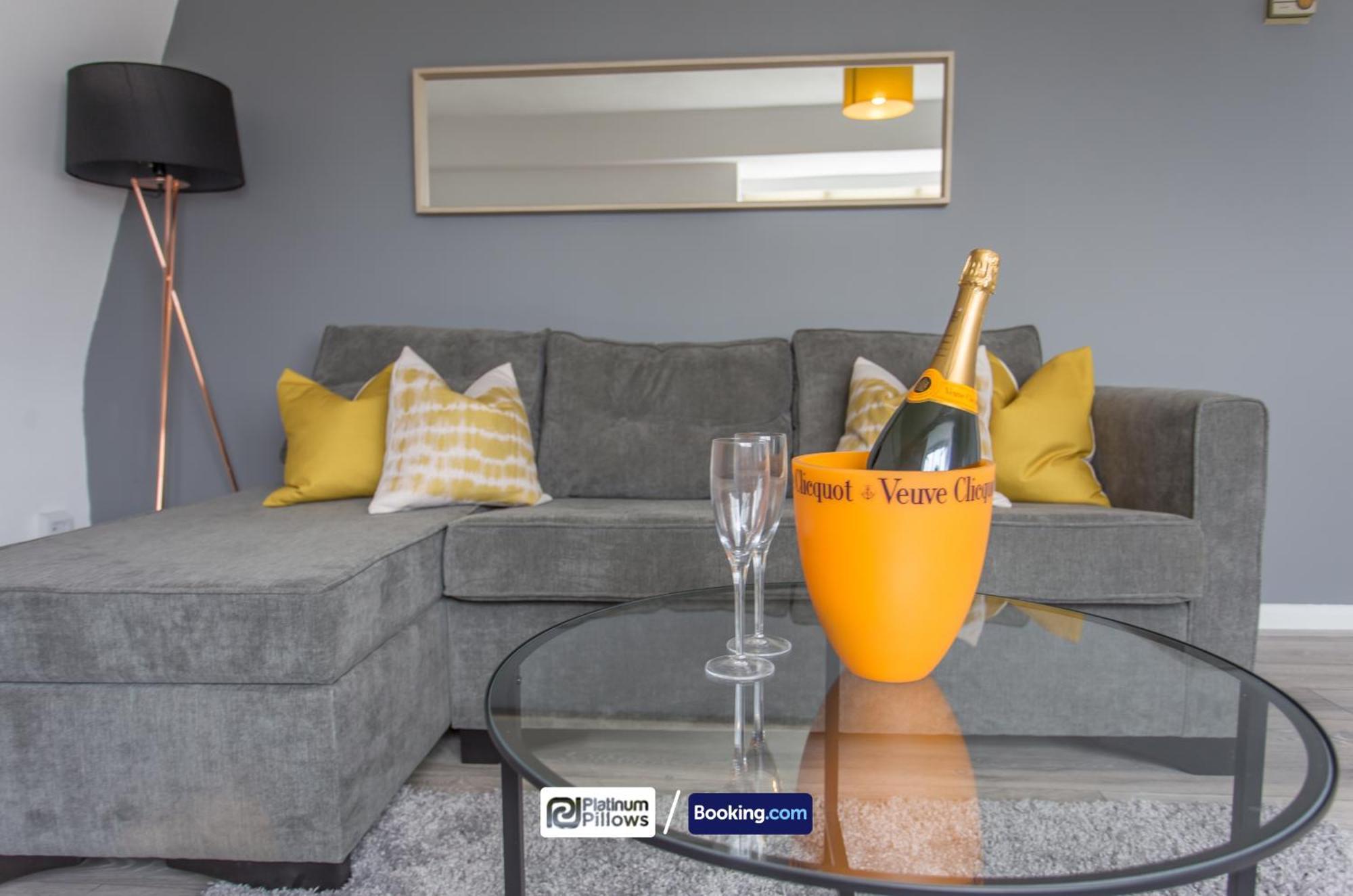 Oxford Apt Near Jr Hospital & Universities, Great Weekly & Long Stay Offers Buitenkant foto